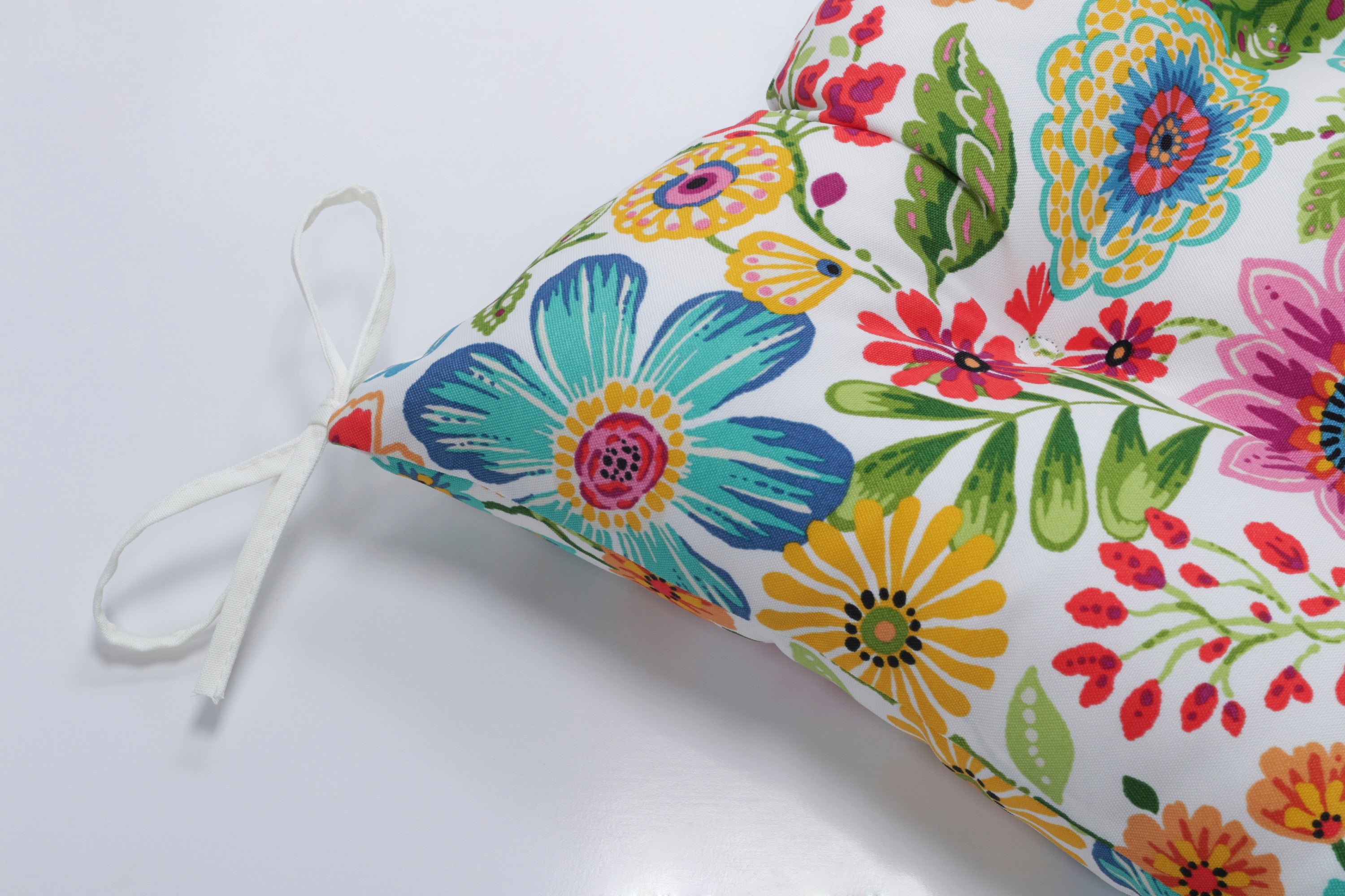 Outdoor/Indoor Gregoire Prima Blue Tufted Seat Cushions 19 in. L X 18.5